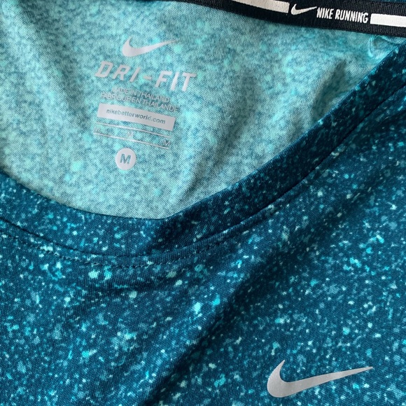 long sleeve nike galaxy dri fit top - Picture 3 of 5